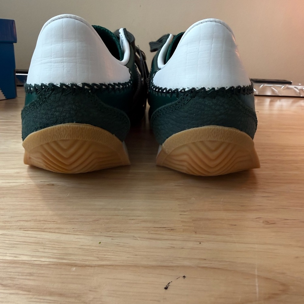 Adidas Country OG Retro Forest Green with 3 White Stripes Sneakers - Picture 4 of 9